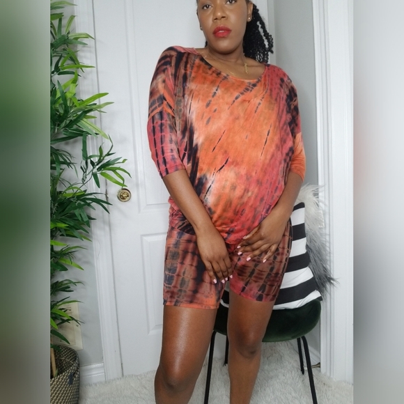 Brand New 2 piece biker shorts lounge set - Picture 3 of 3